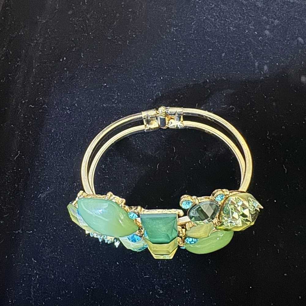 Elegant Green and Blue Gemstone Clamper Bracelet - Picture 3 of 3